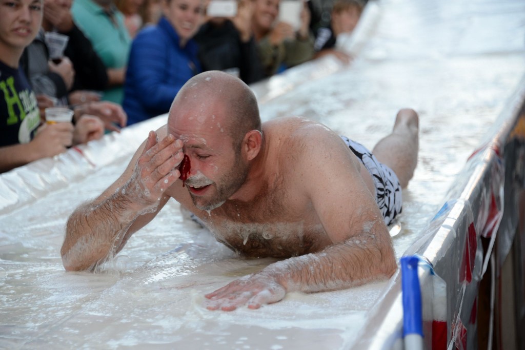 ../Images/Donderdag kermis 422.jpg